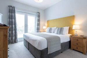Inverness City Suites – Luxury Serviced Apartments