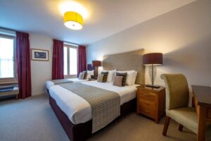 Inverness City Suites – Luxury Serviced Apartments