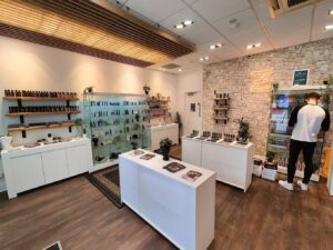 Zeus Juice – Inverness